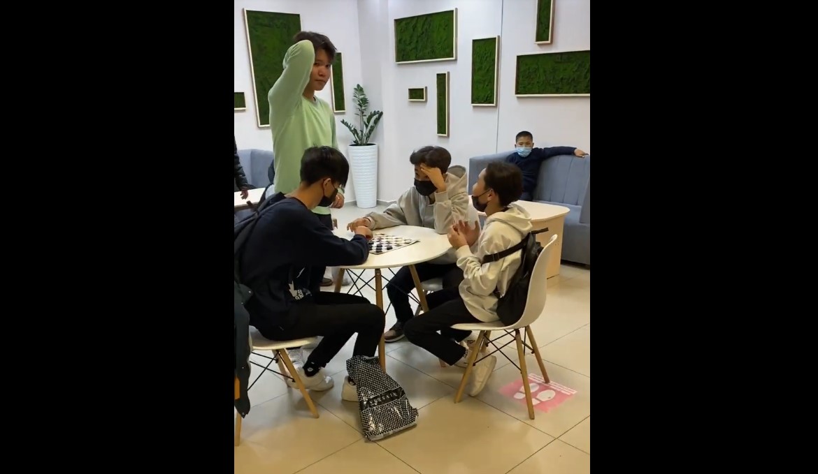 86 мектеп-гимназиясында оқушылардың жан құбылысына үлкен көңіл бөлініп, барлық жағдай жасалуда.  