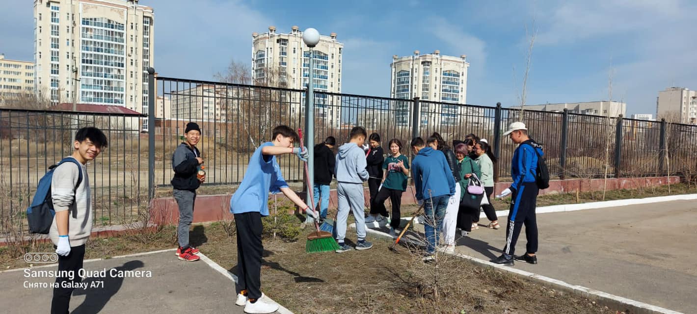 «Бірге таза Қазақстан» экологиялық акциясы аясында, бүгін 2022 жыл 16 сәуірде мектебіміздің аумағында санитарлық тазалау, абаттандыру және көгалдандыру жұмыстары жүргізілді.