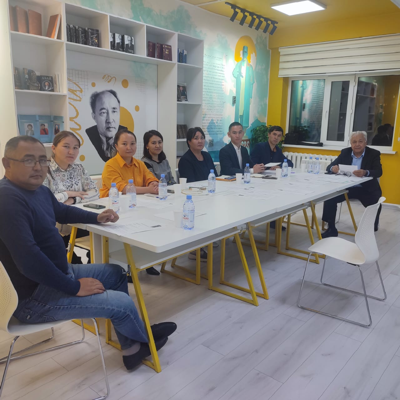 86 мектеп-гимназия ШЖҚ МКК  жарияланған директордың бос лауазымы конкурсына байланысты қамқоршылық кеңесінің отырысы өтті.